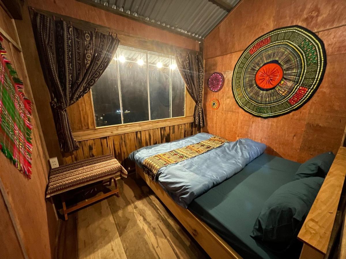 Du Gia Cozy Homestay & Tours Làng Cac Esterno foto