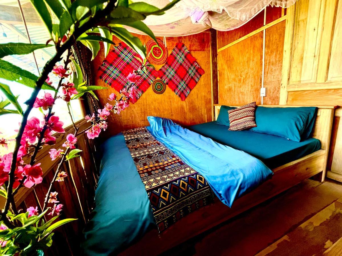 Du Gia Cozy Homestay & Tours Làng Cac Esterno foto
