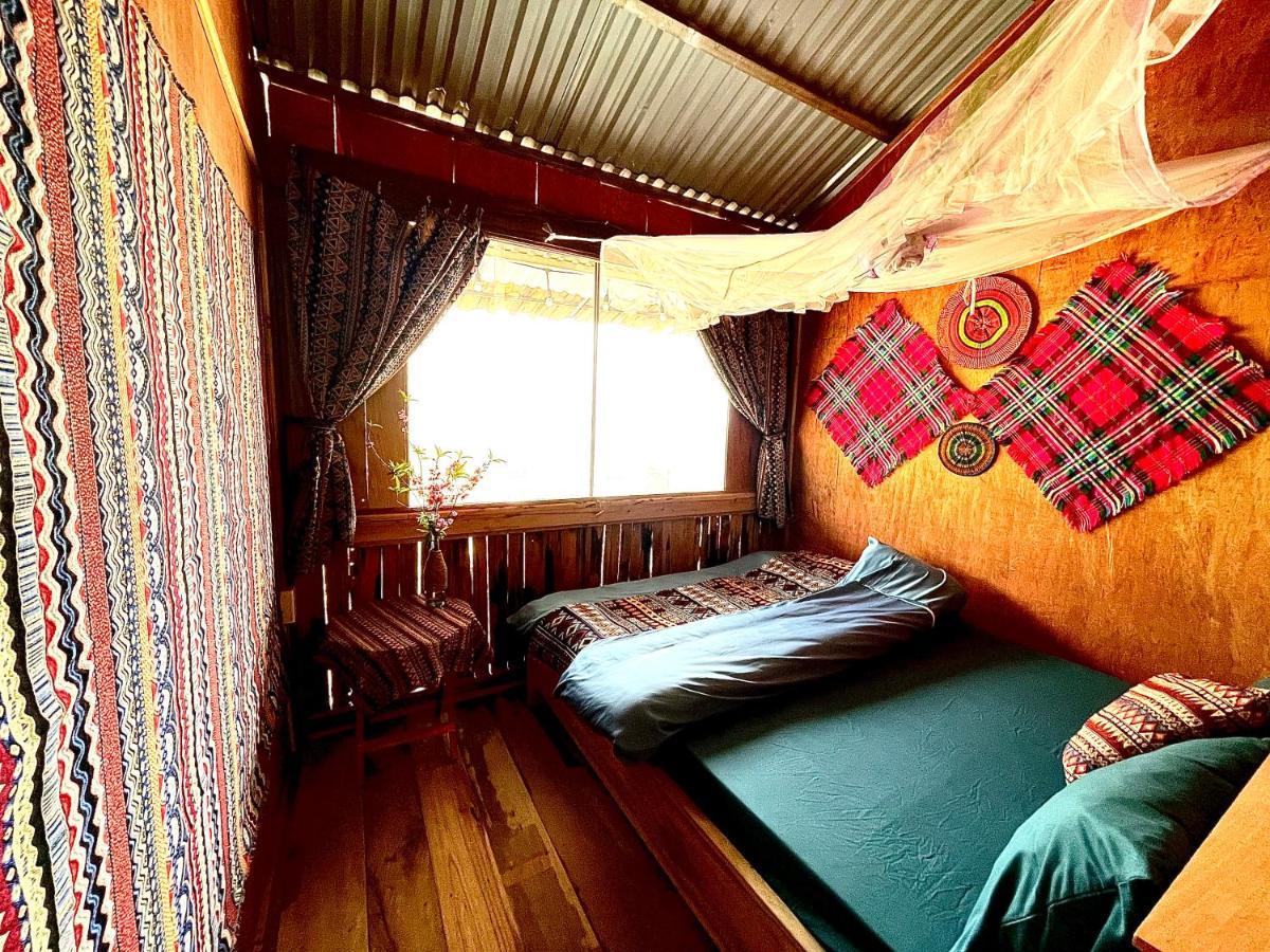 Du Gia Cozy Homestay & Tours Làng Cac Esterno foto