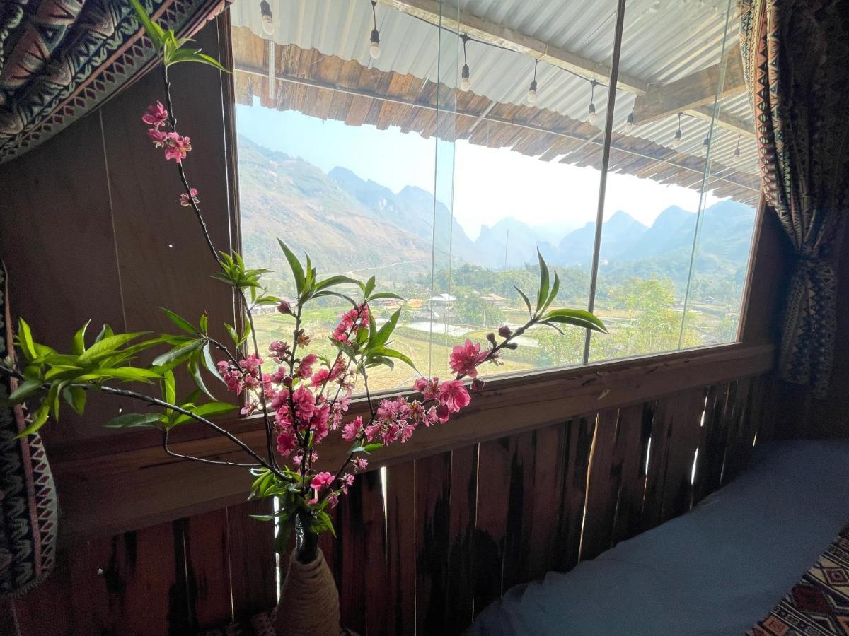 Du Gia Cozy Homestay & Tours Làng Cac Esterno foto