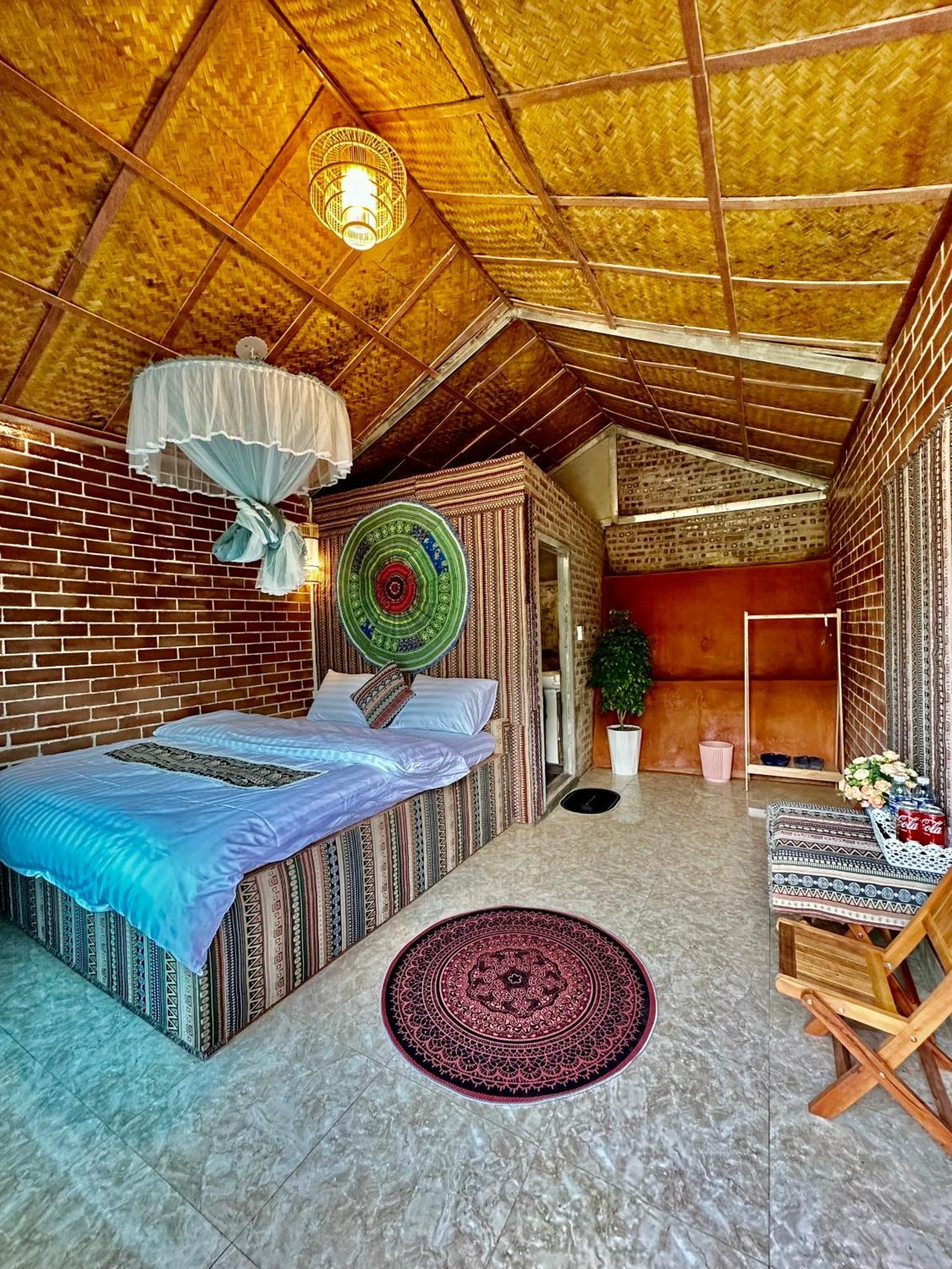 Du Gia Cozy Homestay & Tours Làng Cac Esterno foto